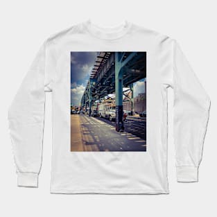 River Ave Mount Eden Bronx Street New York City Long Sleeve T-Shirt